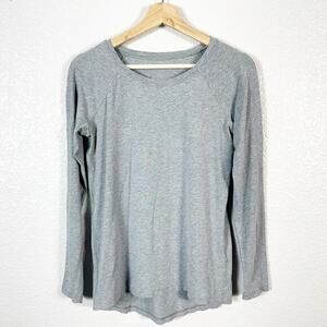 Lululemon Women’s Emerald‎ Long Sleeve Top in Heathered Medium Grey Size 6